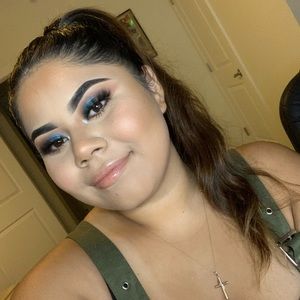 Meet your Posher, Ashly
